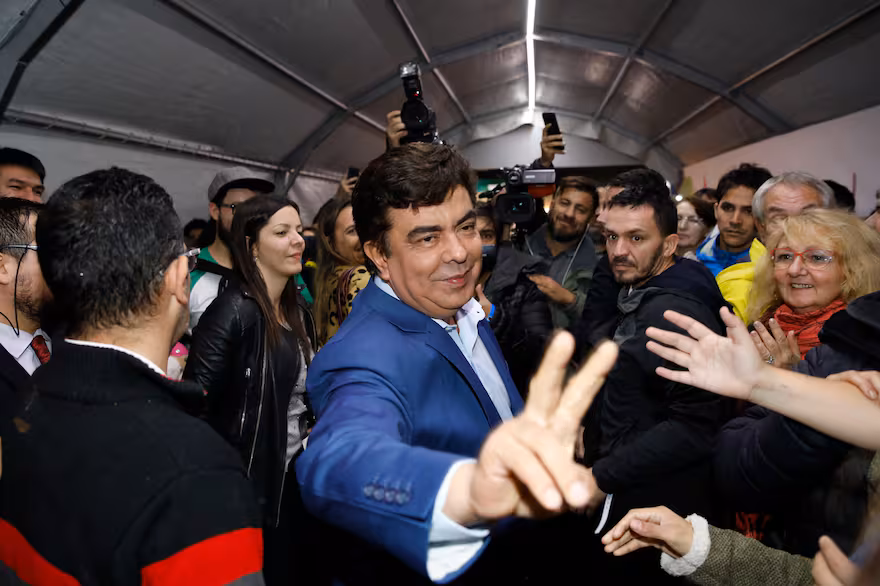 el-diputado-nacional-fernando-TWTJLAR2HBENNK7RTE2I6MKLBE
