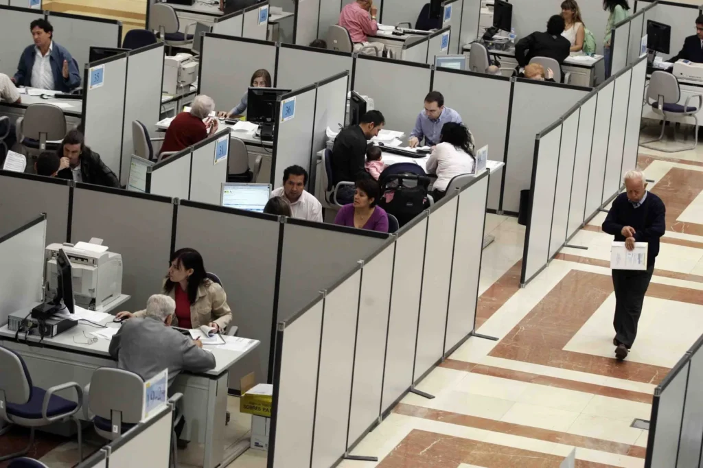 trabajadores-estatalesjpg